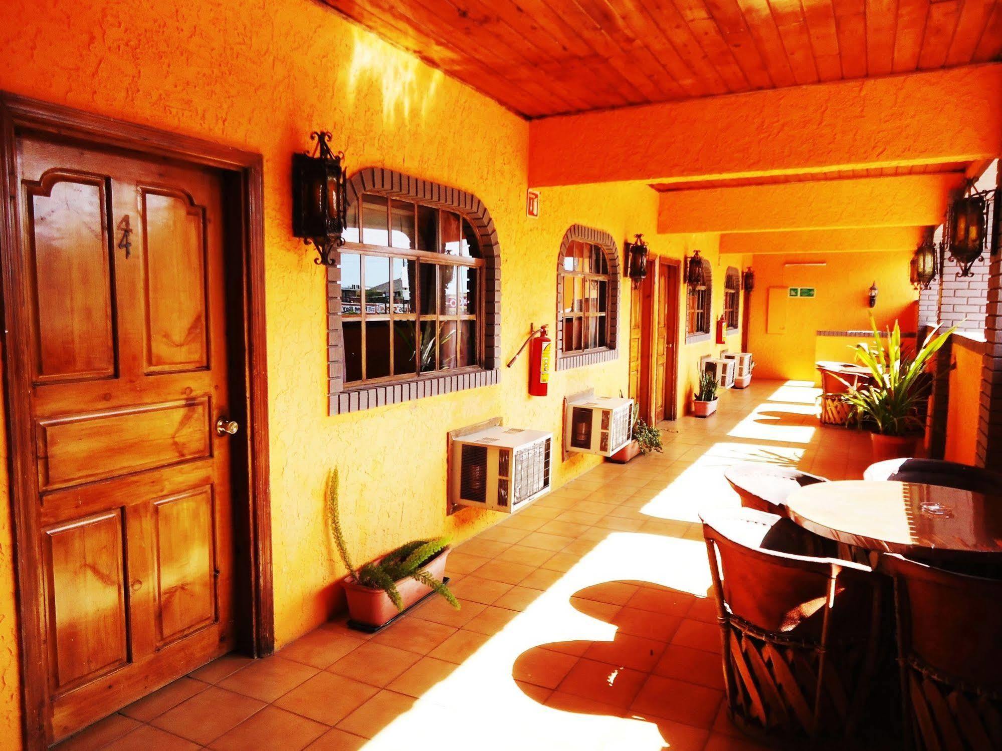 Hotel La Hacienda De La Langosta Roja سان فيليبي المظهر الخارجي الصورة